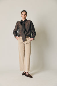 Pantalón recto pana cinturón beige