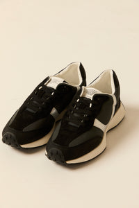 Zapatilla deportiva combinada negro